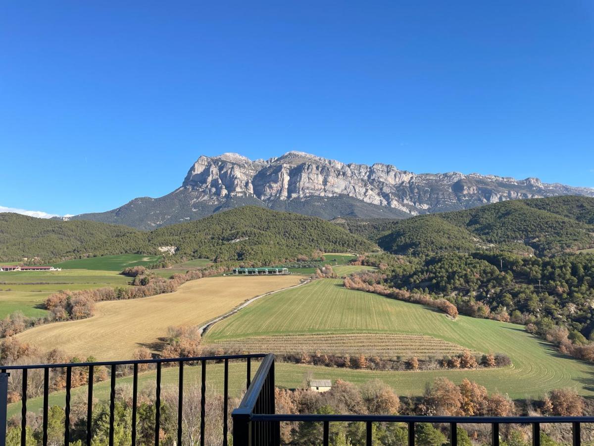 Apartamentos Pirineos Ordesa El Pueyo de Araguas Екстер'єр фото