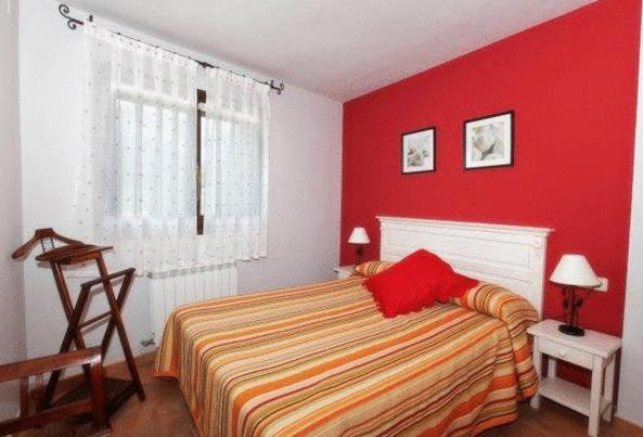 Apartamentos Pirineos Ordesa El Pueyo de Araguas Екстер'єр фото
